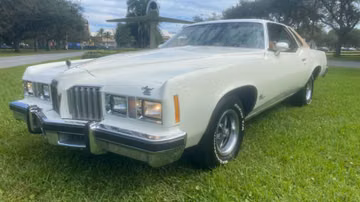 Pontiac Grand Prix, 1977