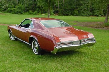 BUICK RIVIERA 2 DOOR COUPE, 1966