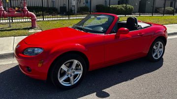 Mazda Miata Convertible, 2008
