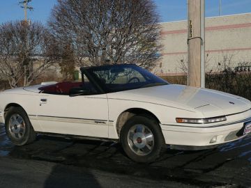 Buick Reatta, 1990