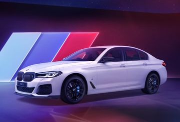 BMW 540i (G30 Facelift) specs