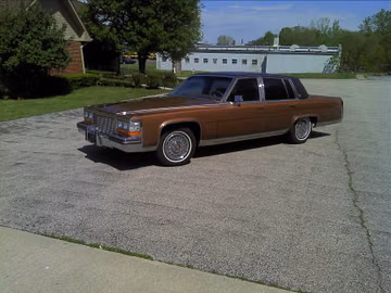 Cadillac Fleetwood Brougham, 1987