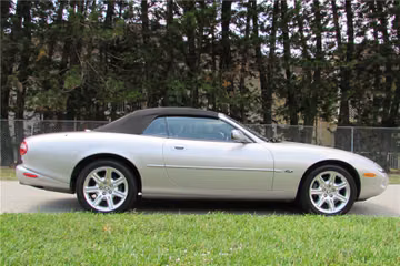 JAGUAR XK8 CONVERTIBLE, 2000