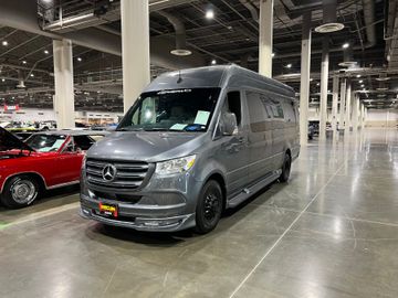 Mercedes-Benz Sprinter 4500 Van, 2022
