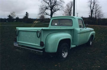 FORD F-100 PICKUP, 1961