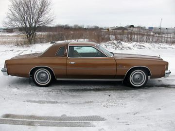 Chrysler Cordoba, 1977