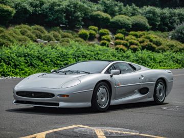 Jaguar XJ220, 1993