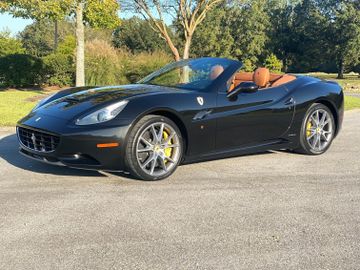 Ferrari California Spider, 2013