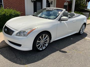 Infiniti G37 Convertible, 2009