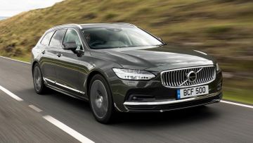 Volvo V90 D3 AWD specs