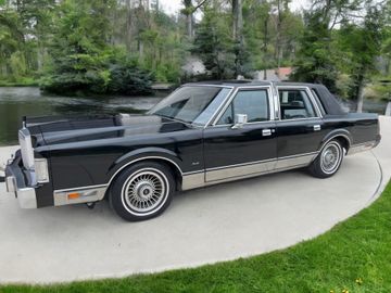 Lincoln Town Car Cartier Edition, 1987