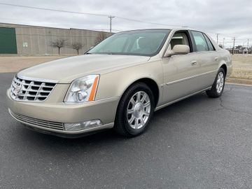 Cadillac DTS, 2009