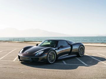 Porsche 918 Spyder, 2015
