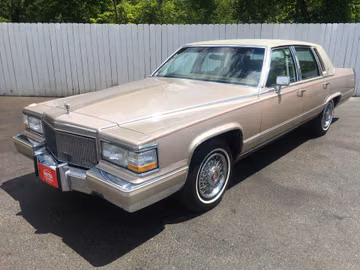 Cadillac Brougham Sedan, 1991