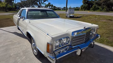 Chrysler New Yorker Brougham, 1974