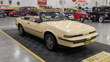 Pontiac Sunbird LE, 1994