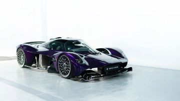 Aston Martin Valkyrie Spider, 2024