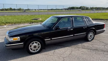 Lincoln Town Car Signature Series, 1997