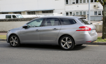Peugeot 308 SW PureTech 130 (Mk II) specs