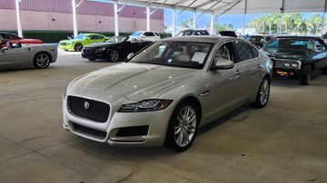 Jaguar XF Prestige Sedan, 2016
