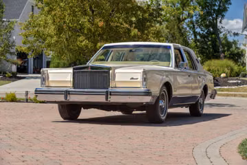 Lincoln Continental Mark VI Sedan, 1982