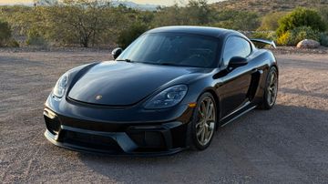 Porsche Cayman GT4, 2020