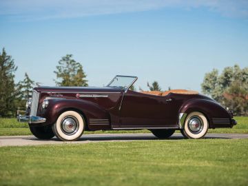 Packard Super Eight One-Eighty Convertible Victoria by Darrin, 1941