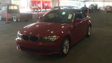 BMW 128i Convertible, 2010