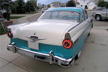 FORD FAIRLANE CROWN VICTORIA, 1956