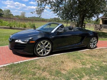 Audi R8 Spyder, 2012