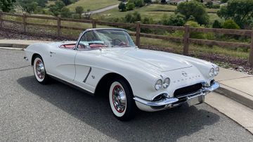 Chevrolet Corvette Convertible, 1962