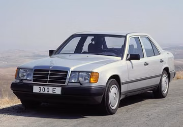 Mercedes-Benz 250 D Turbo (W124) specs