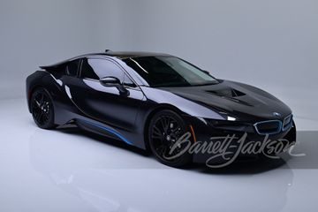 BMW i8, 2015