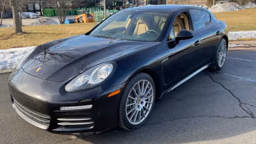 Porsche Panamera 4, 2016