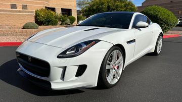 Jaguar F-Type, 2016