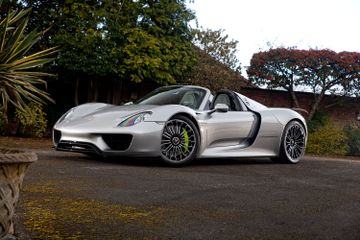Porsche 918 Spyder, 2015