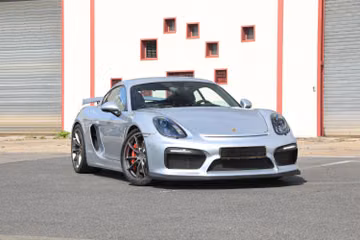Porsche Cayman GT4, 2015