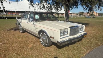 Dodge Diplomat, 1987