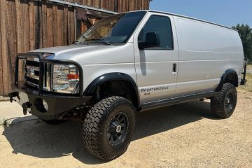 Ford E350, 2010