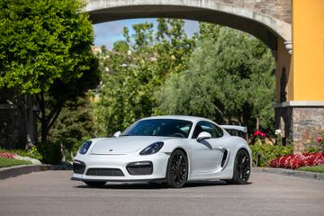 Porsche Cayman GT4, 2016