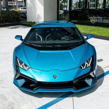 Living the Dubai Dream in My Huracán!