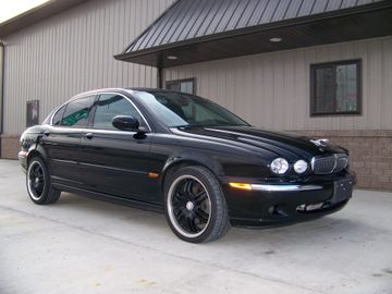 Jaguar X-Type 4-Door Sedan, 2004