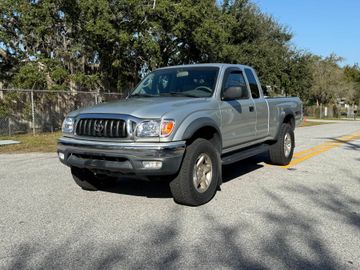 Toyota Tacoma Pickup, 2004