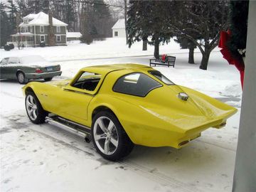 Chevrolet Corvette Custom 2 Door Coupe, 1963