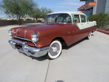 Pontiac Star Chief Deluxe Sedan, 1955