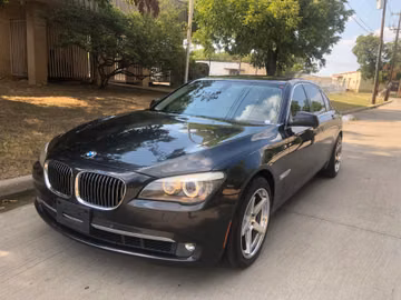 BMW 750li, 2012