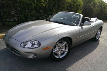 JAGUAR XK8, 1999