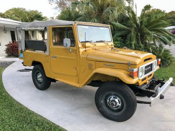 Toyota FJ43 Land Cruiser Soft-Top, 1979