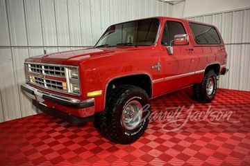 CHEVROLET K5 BLAZER CUSTOM SUV, 1986