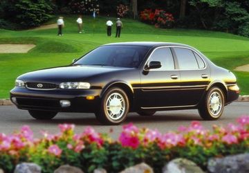 Infiniti J30 specs